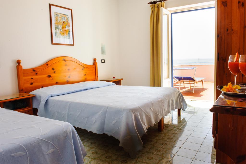 Hotel Regina Del Mare Barano dʼIschia Exterior foto